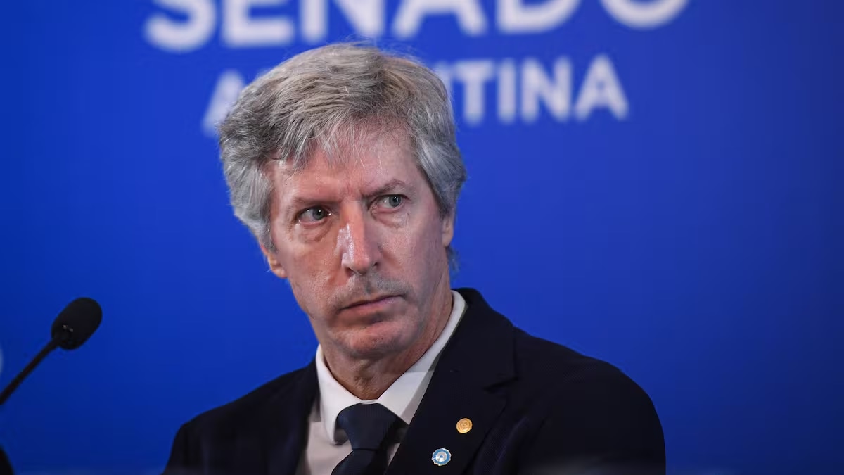 Bausili confirmó que el oro del Banco Central está depositado en Suiza y aseguró que la operación está documentada