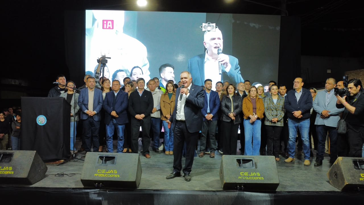 Una visita en clave electoral: Jaldo se mostró con Quiles y Salazar en Bella Vista y habló de un futuro "juntos"