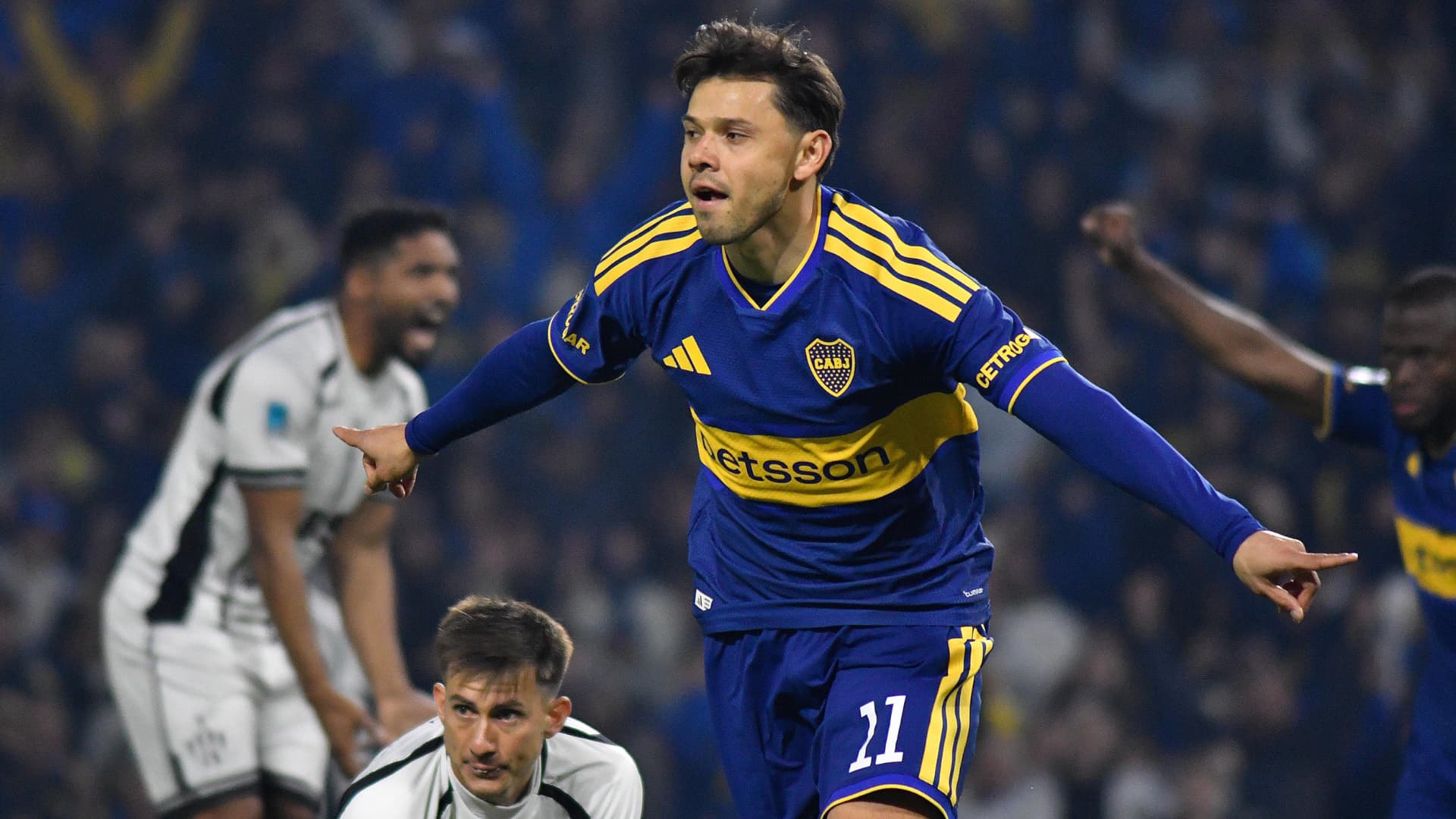 Con la cabeza en Sao Paulo y nueve cambios, Boca no perdonó a Central Córdoba
