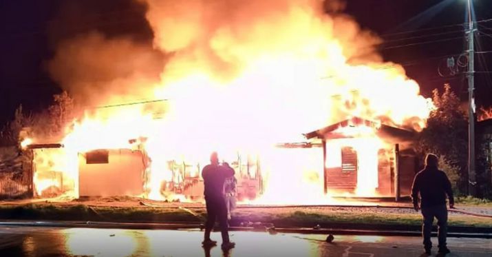 Se incendió un geriátrico en la localidad de Pitrufquén y dejó un saldo de 16 muertos