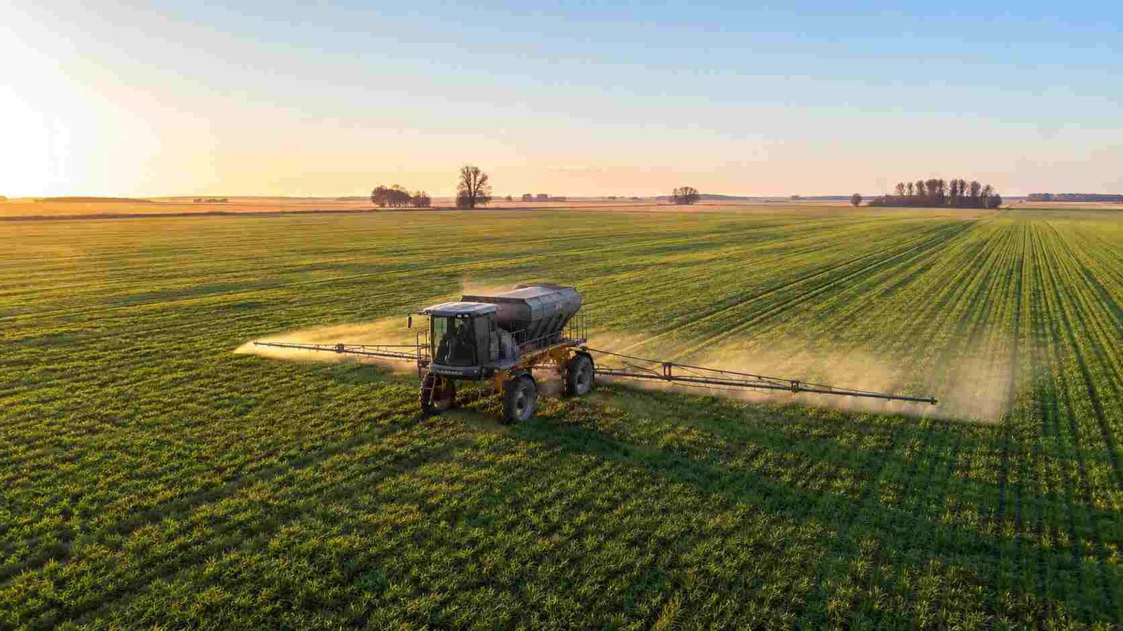 La presión internacional acelera los negocios con fertilizantes nitrogenados