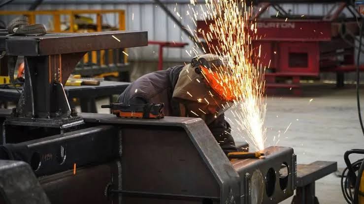 El sector privado perdió casi 46.000 empleos asalariados en el primer semestre de 2026