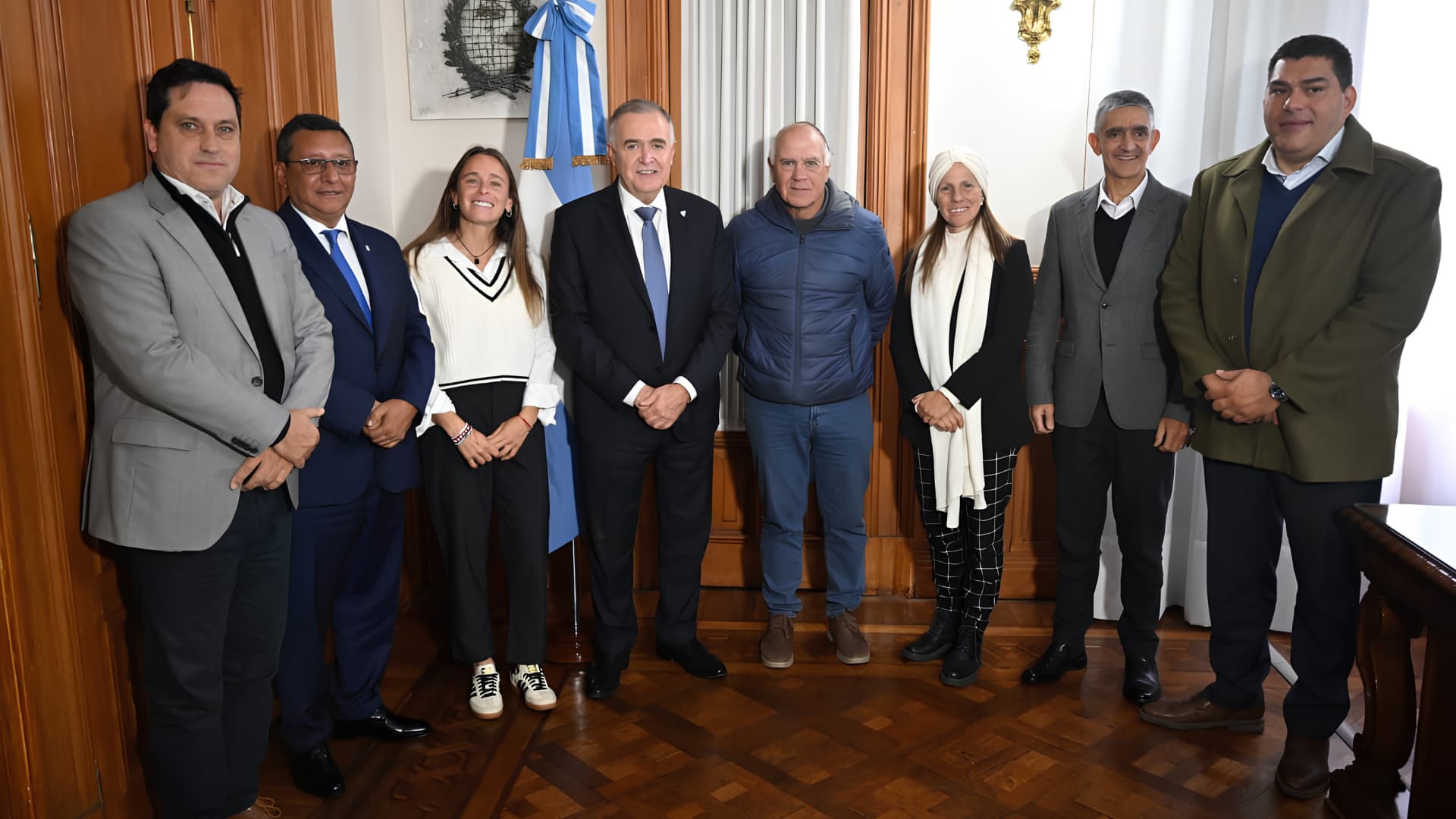 Victoria Sauze visitó la Casa de Gobierno y recibió un reconocimiento por su título Mundial