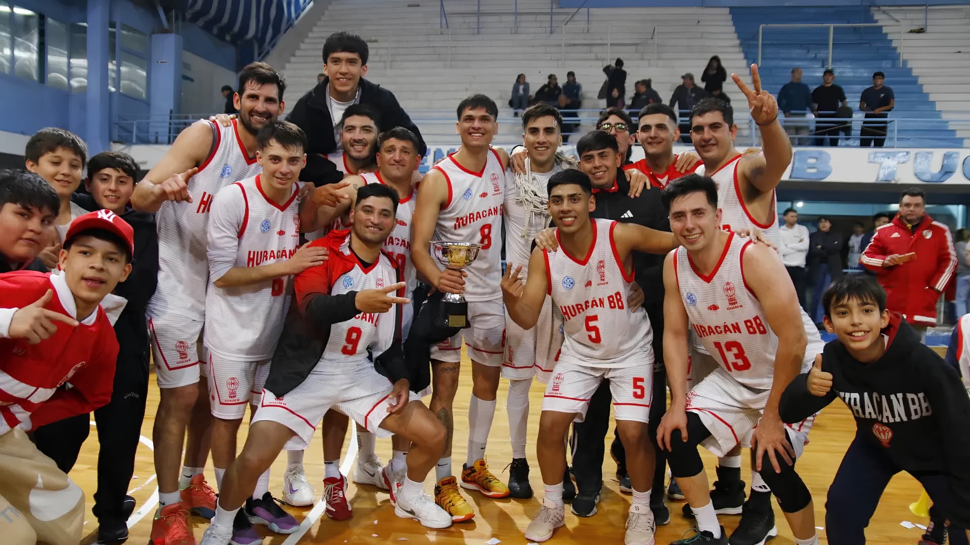 El Globo coronó una temporada perfecta y gritó campeón ante Belgrano