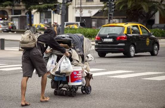 La pobreza habría vuelto a subir en el primer semestre y alcanzaría a 15,1 millones de personas