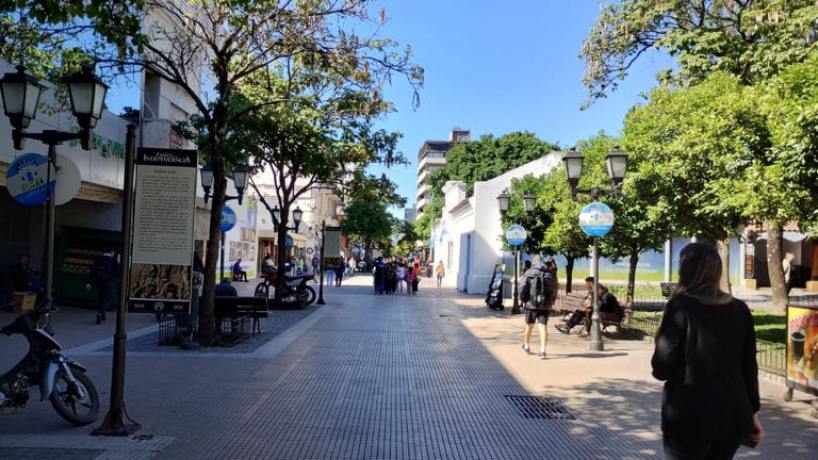 Anticipan una jornada sin lluvias con una temperatura máxima de 25 grados en San Miguel de Tucumán