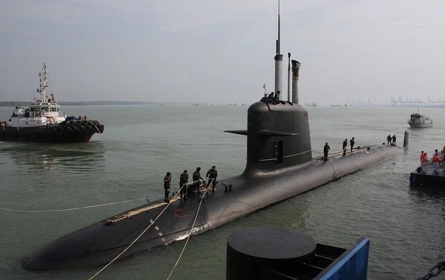 El Gobierno buscará contraer deudas por U$S 3.500 millones para adquirir submarinos y fragatas