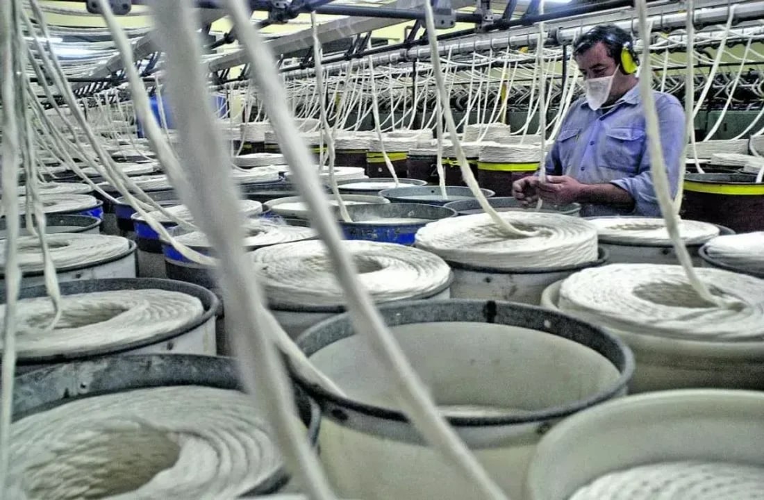 Beneficios en la Rosada, persianas bajas en el interior productivo