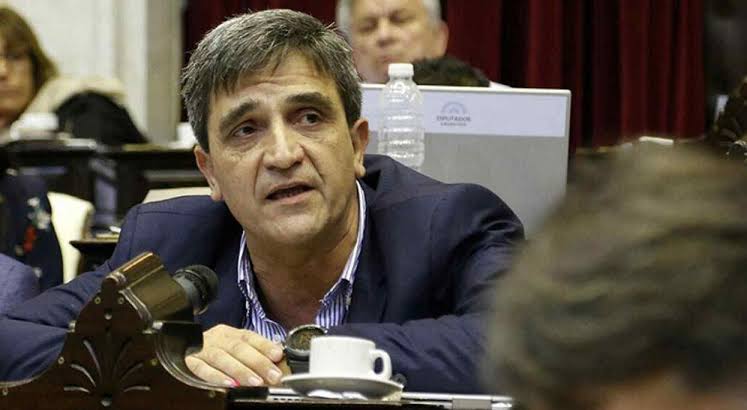 Yedlin cuestionó la falta de reglamentación de la Ley de Salud Mental en Tucumán en medio del debate por una reforma nacional