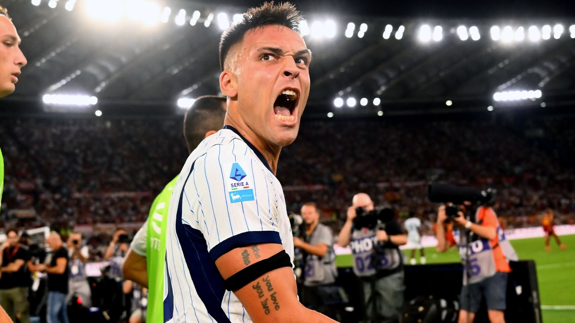 El Toro, otra vez de rescatista: el doblete de Lautaro le evitó al Inter la primera caída de la temporada