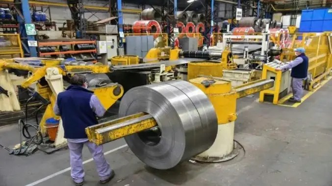 La actividad metalúrgica cayó 6,1% en agosto y la capacidad instalada se redujo al 39,6%
