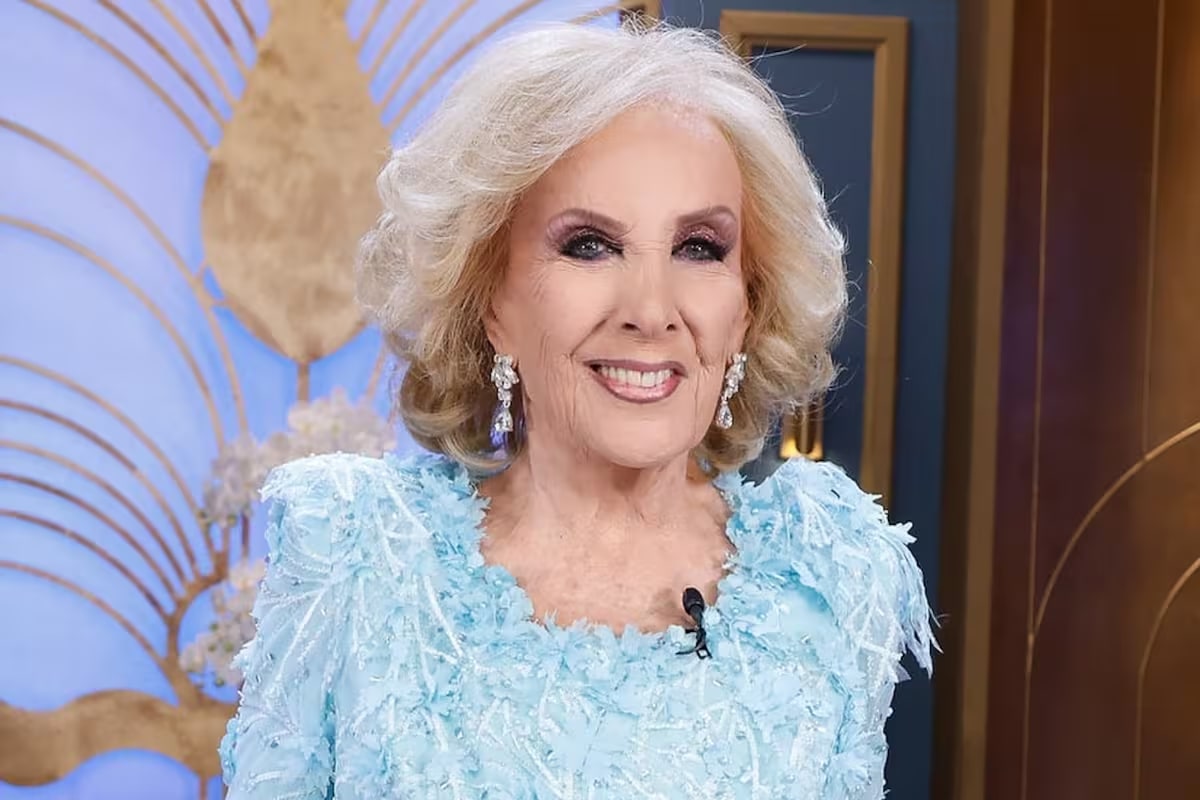 Emitieron un nuevo parte médico y confirmaron la evolución favorable del cuadro respiratorio de Mirtha Legrand