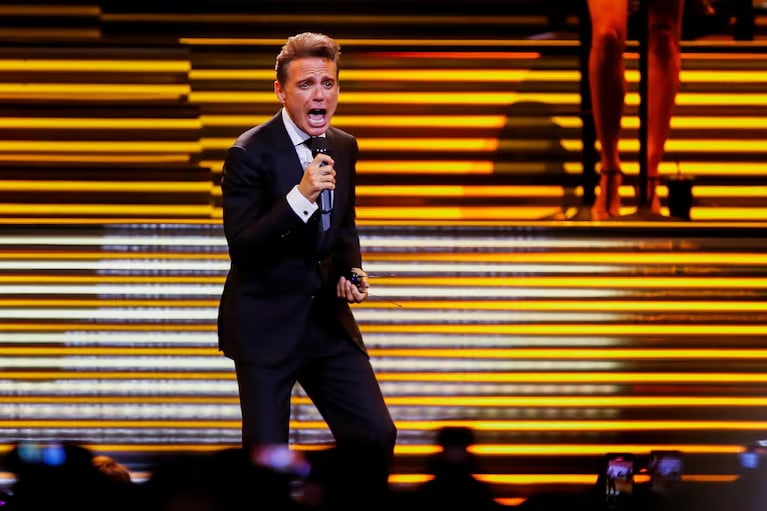 Luis Miguel anunció su regreso a los escenarios musicales mediante el Tour 2027