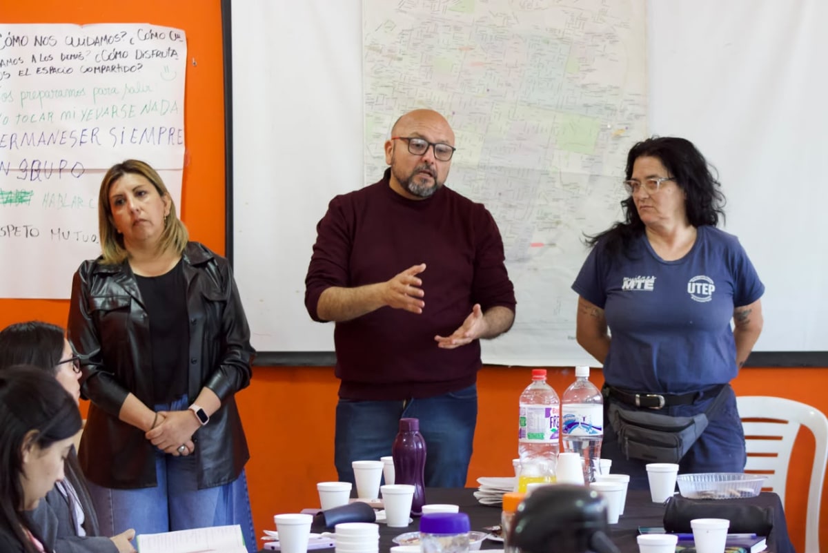 Emilio Mustafá en la Asamblea Interbarrial por la Salud Mental Comunitaria.jpeg