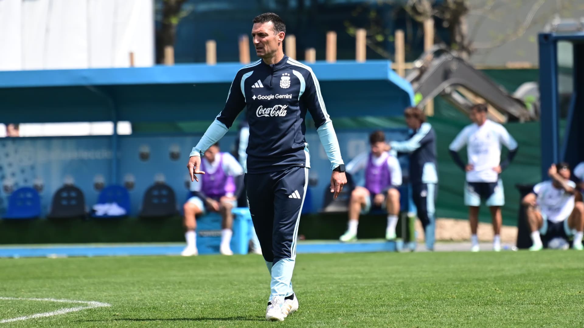Scaloni confirmó el recambio generacional y reveló su rol en la despedida de Messi
