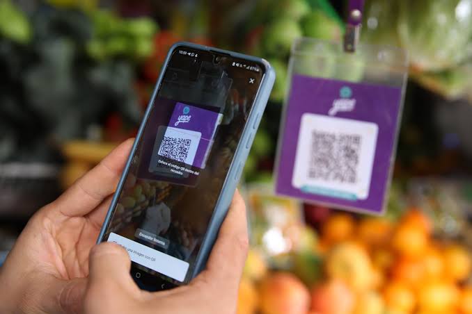 El escaneo móvil desplaza al plástico y consolida las transacciones virtuales