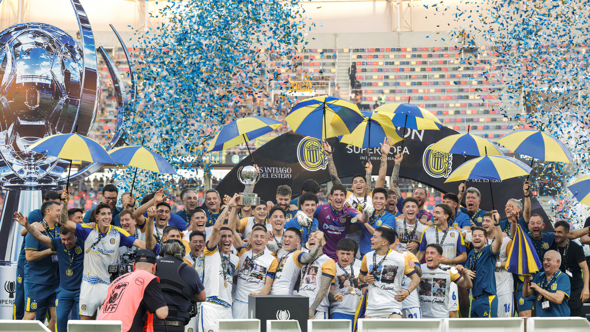 Rosario Central venció 3 a 1 a Estudiantes y se quedó con la Supercopa Internacional en un final picante