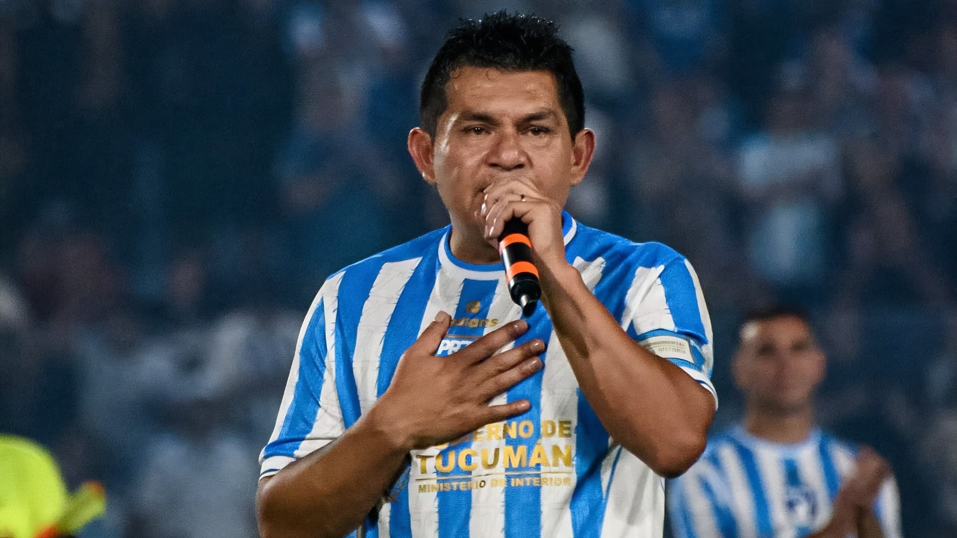 Una noche, dos festejos: Atlético Tucumán unió el adiós del "Pulga" con su propio cumpleaños
