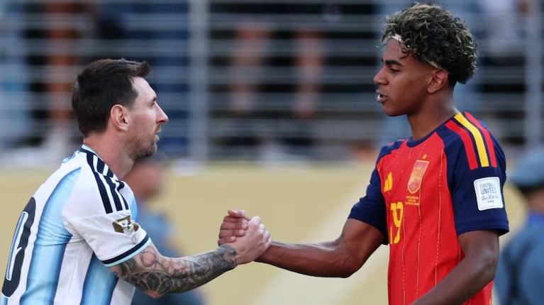 Lamine Yamal reveló qué le dijo a Messi tras la final de la Copa del Mundo
