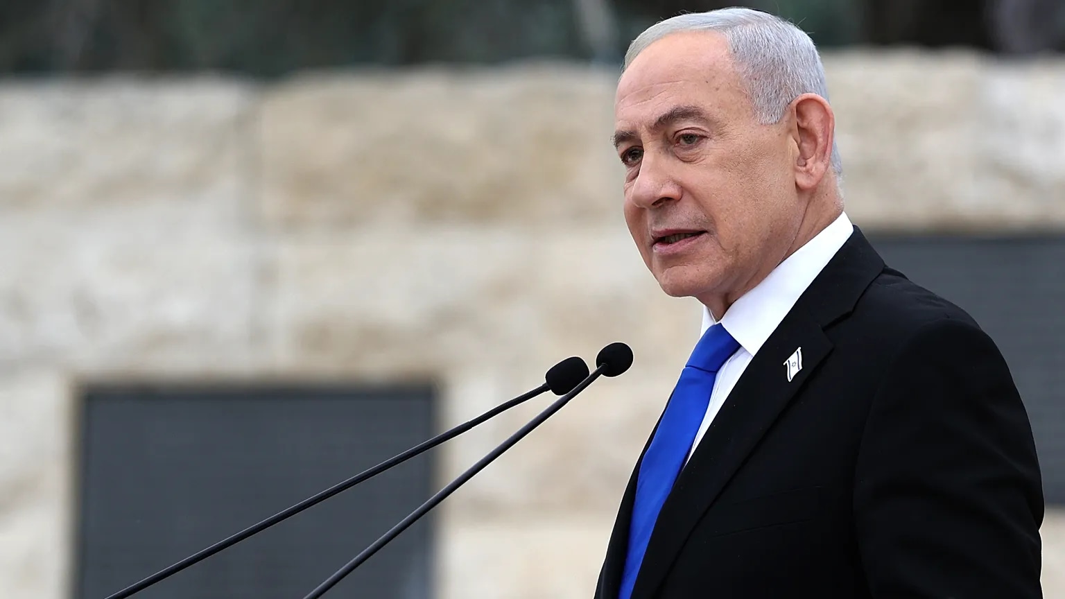 Benjamin Netanyahu viajó por sorpresa a Abu Dhabi para reunirse con el presidente de Emiratos Árabes Unidos