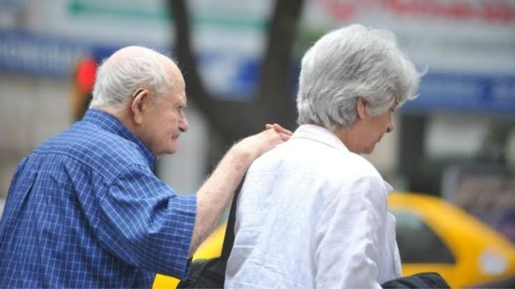 Una pareja de jubilados que alquila en la Ciudad de Buenos Aires necesitó más de $2,5 millones en agosto