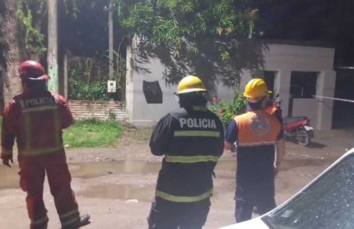Cables de alta tensión cayeron sobre una vivienda y mataron a dos mascotas durante el temporal