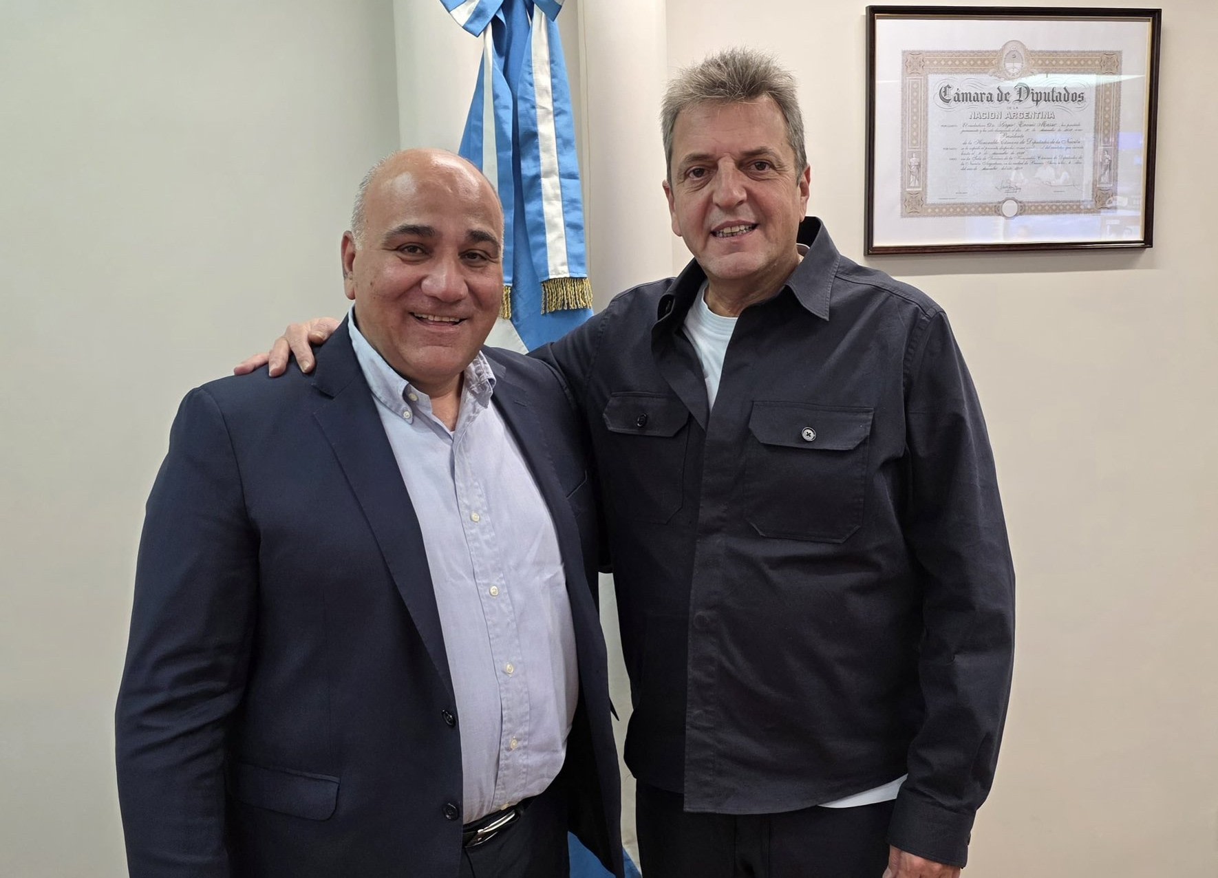 Tras la foto con Cristina, Manzur se mostró ahora con Sergio Massa y criticó a Milei