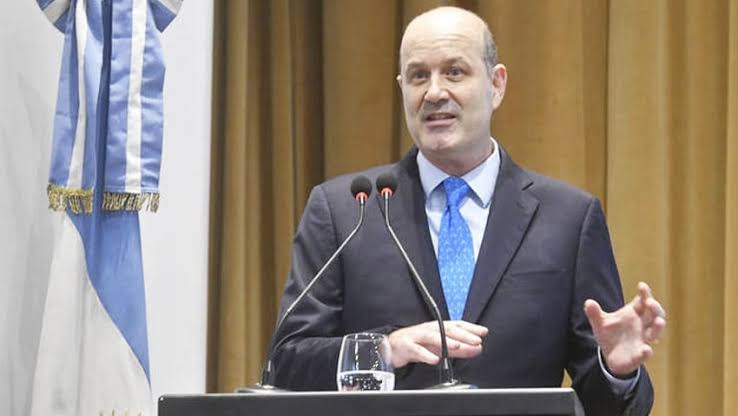 Sturzenegger anticipó que la transformación económica podría generar movimientos de población entre provincias