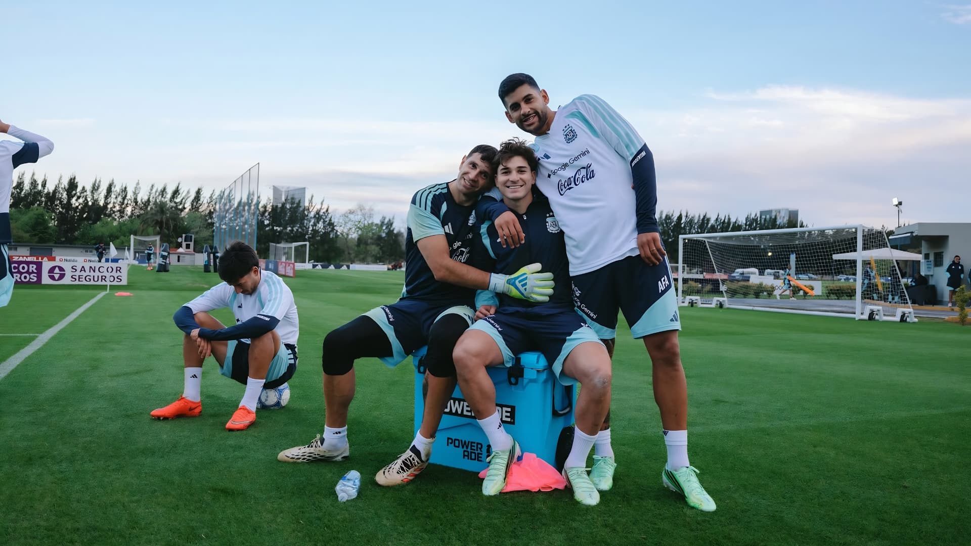 Primera vez ante Burkina Faso: el rival llegaría horas antes, y Scaloni prepara cambios en la Selección