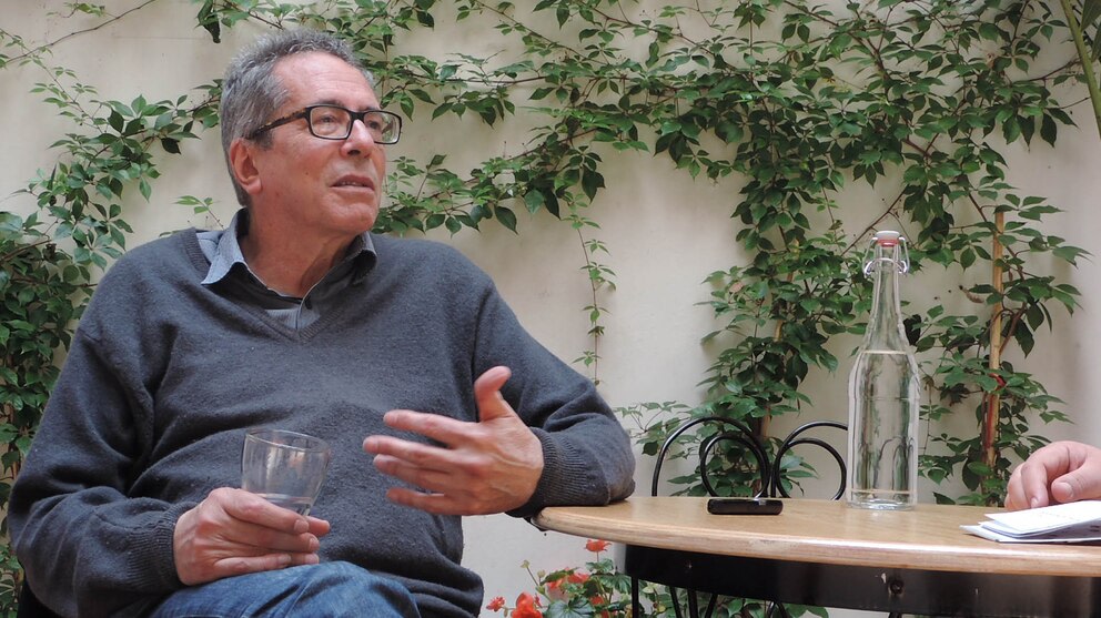 César Aira.jpg