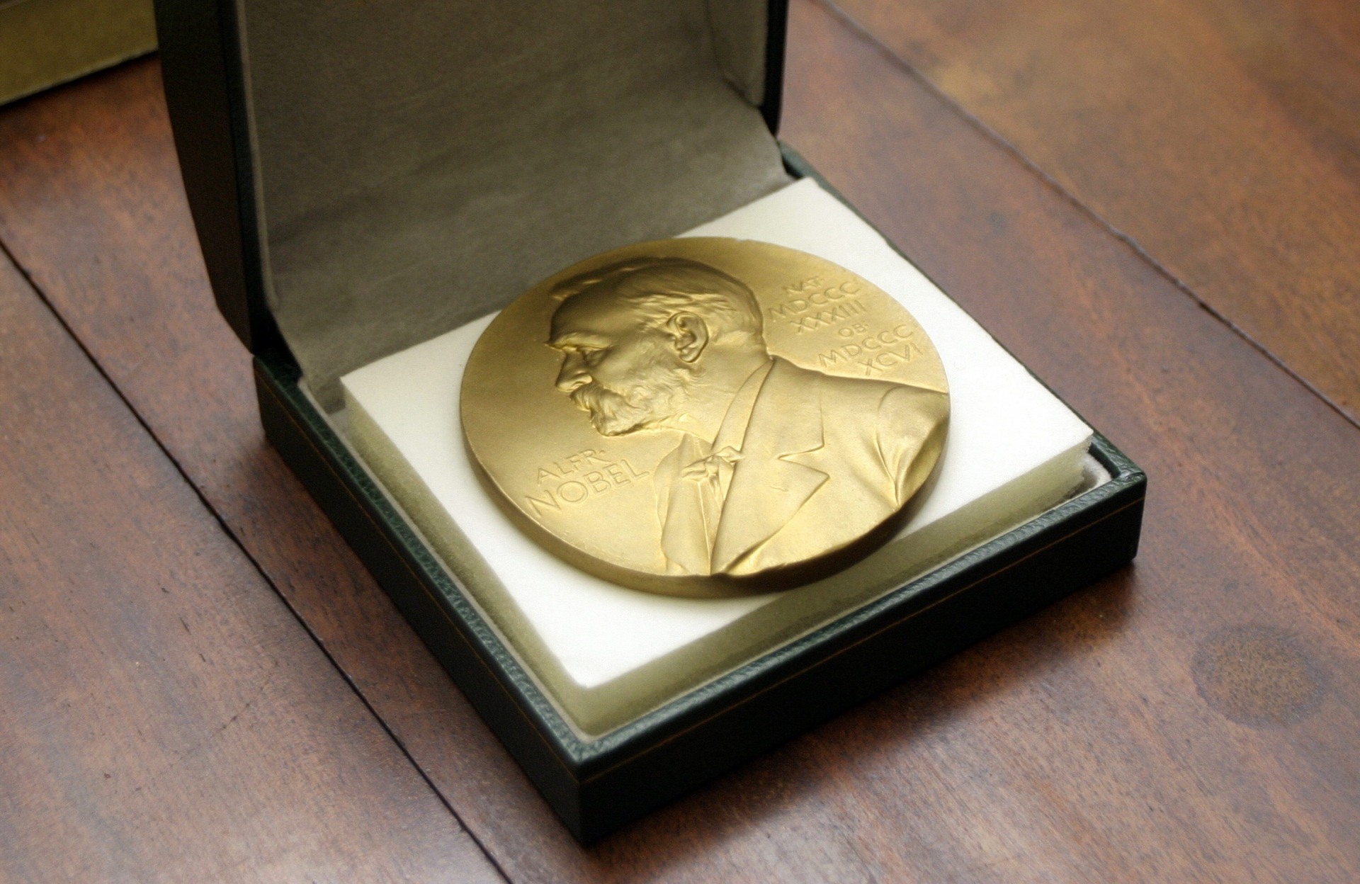 Premio Nobel de Literatura: quiénes son los tres escritores argentinos que suenan entre los candidatos