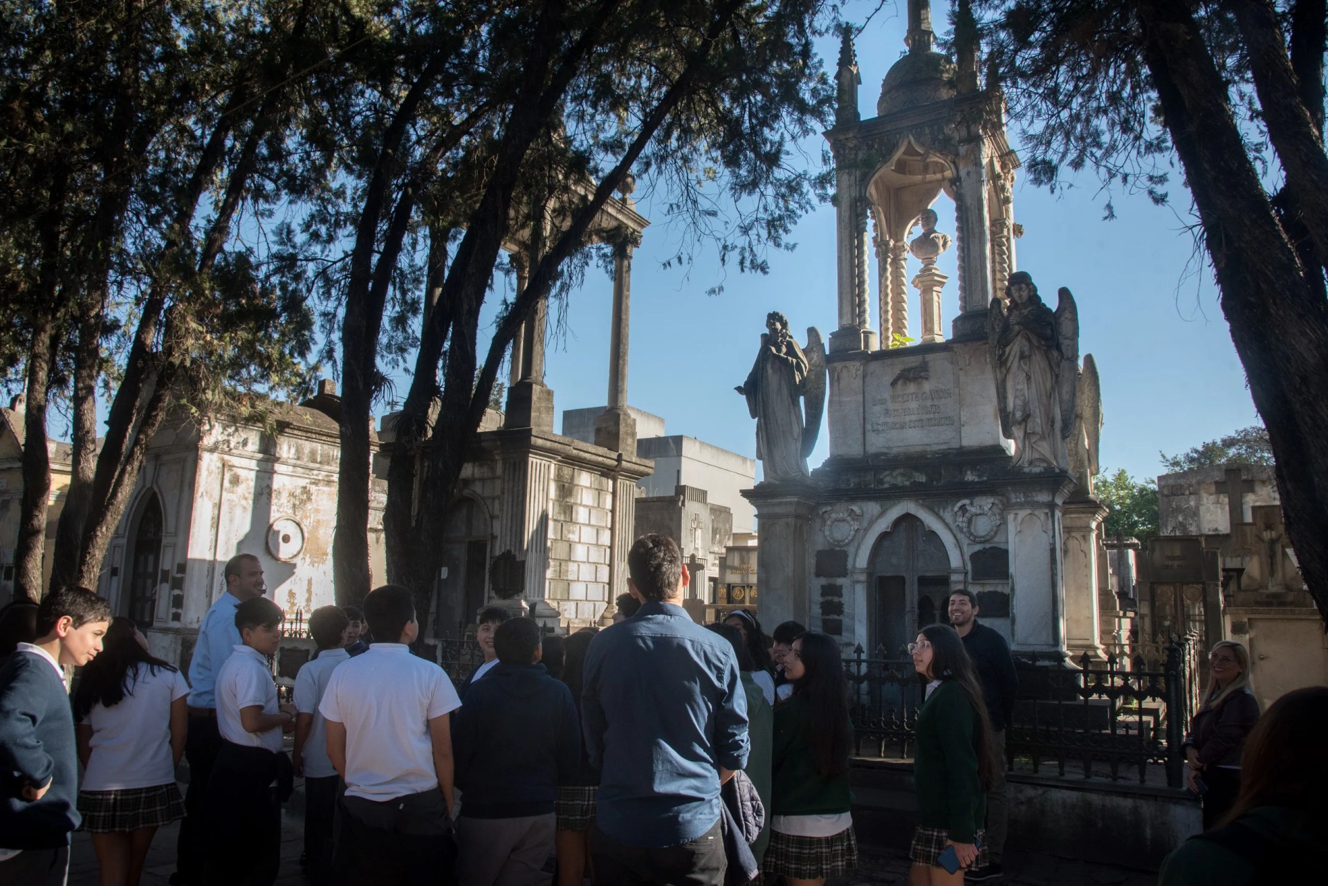 El Cementerio del Oeste renueva su cronograma de visitas guiadas gratuitas durante octubre