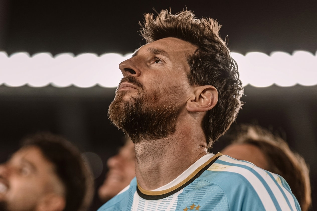 Messi completó por escrito el adiós que no le alcanzó en el Monumental
