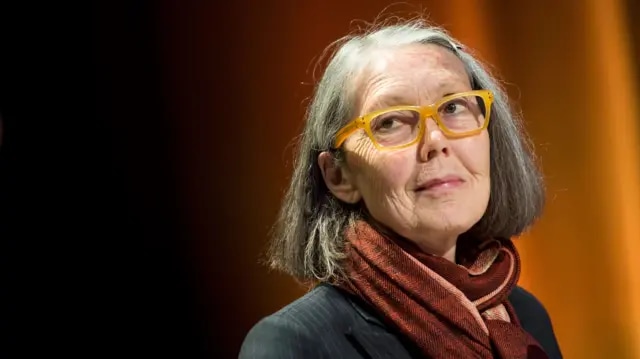 Premio Nobel: galardonaron a Anne Carson, la escritora que reinventó los clásicos griegos antiguos