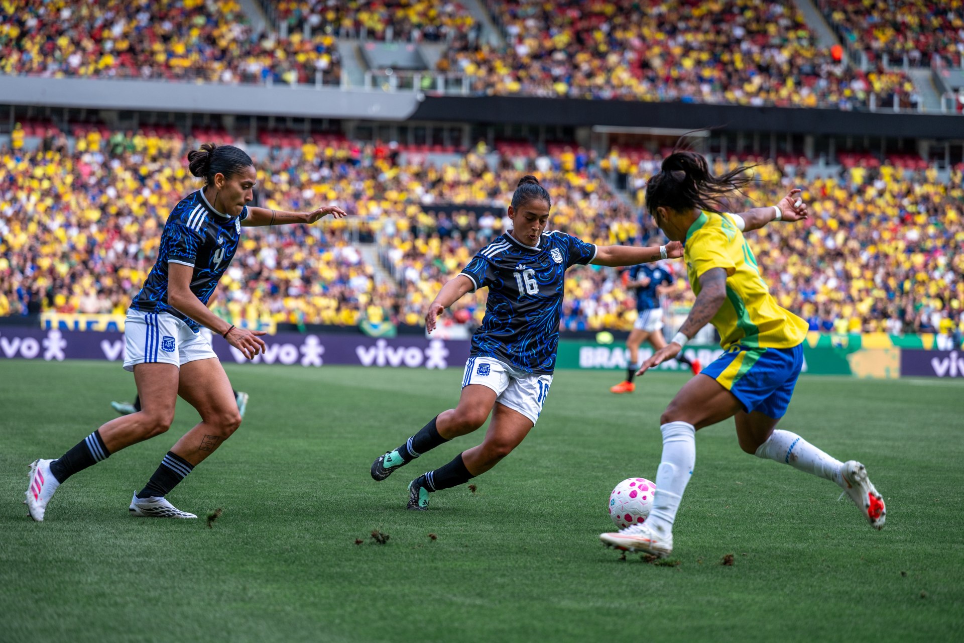 La Selección Argentina femenina cayó 3-1 ante Brasil en un amistoso