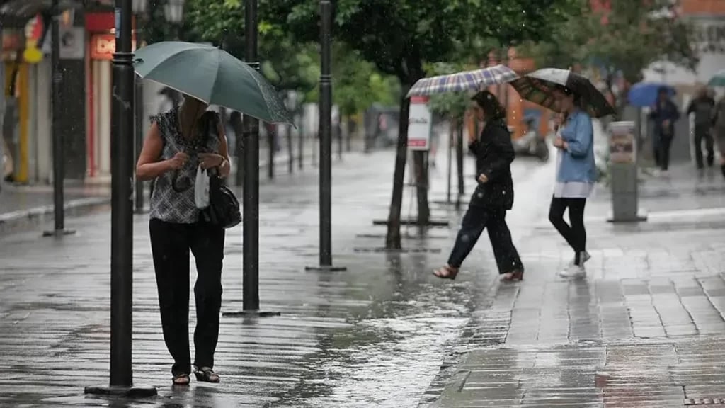 El pronóstico para este martes 13 de octubre indica tormentas y un marcado descenso térmico