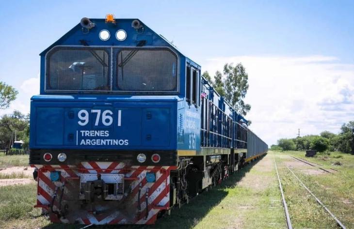 Jaldo respaldó el reclamo por el Belgrano Cargas para abaratar los costos logísticos tucumanos