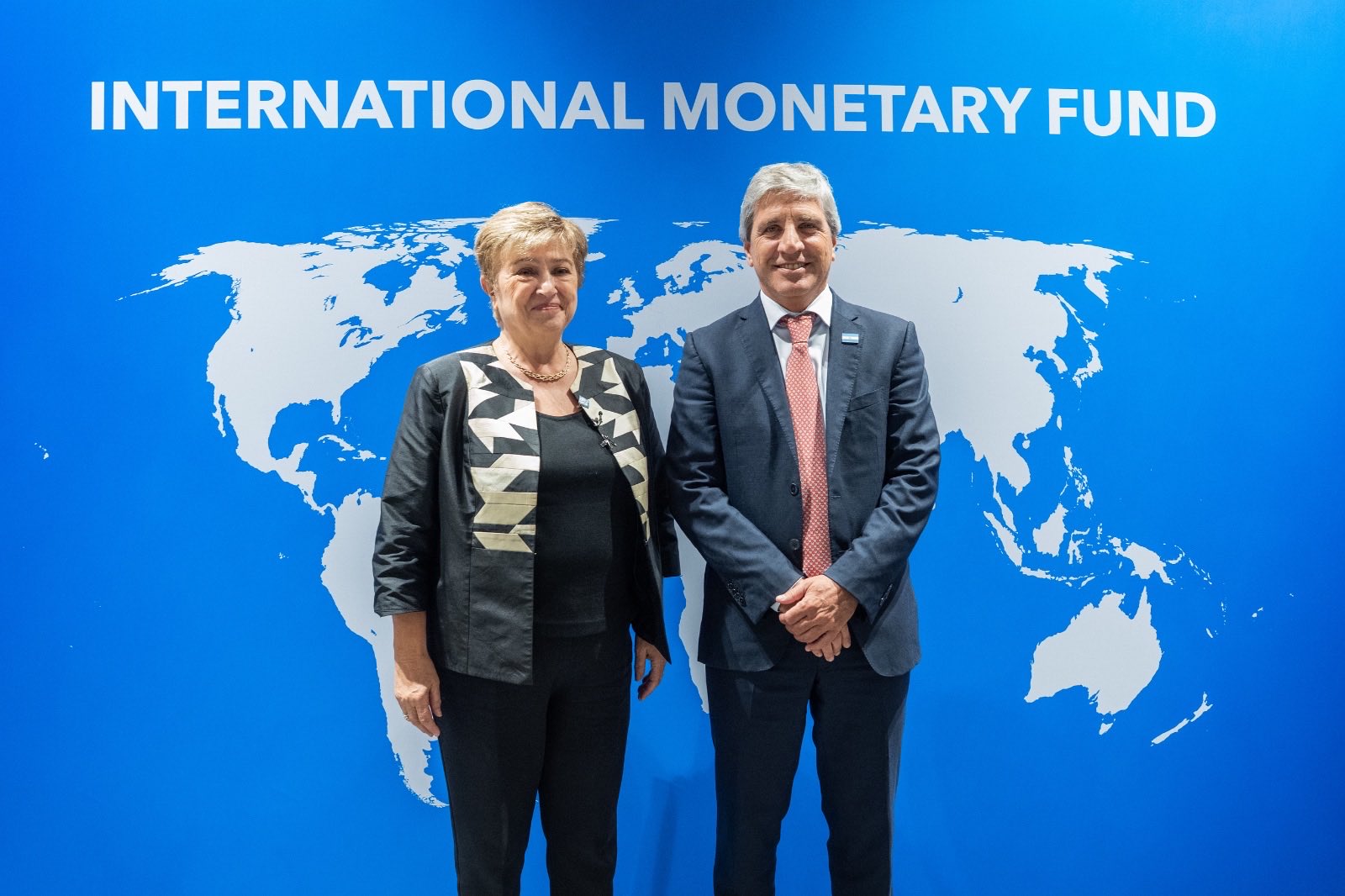 Luis Caputo se reunió con Kristalina Georgieva en Tailandia y le agradeció el apoyo continuo y la confianza 