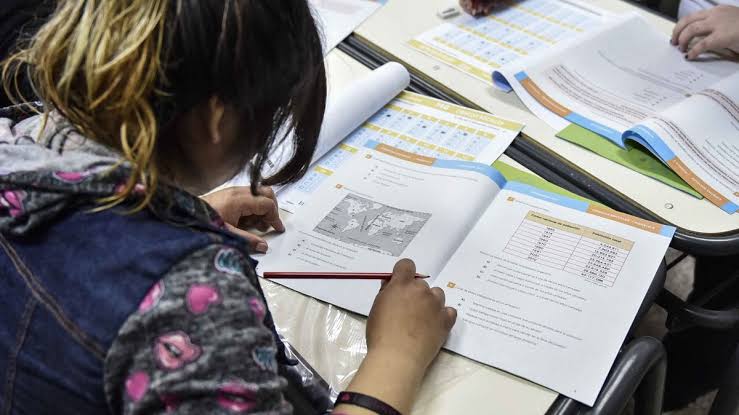 Argentina tiene uno de los resultados educativos más bajos de América Latina pese a tener una alta escolarización
