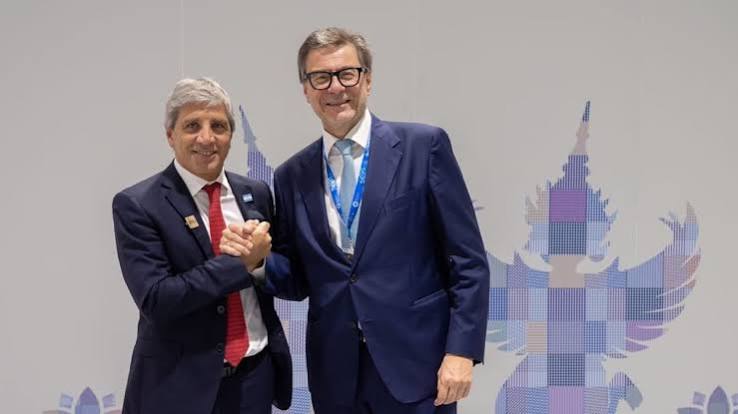 Caputo se reunió con el ministro de Economía de Italia para fortalecer el comercio y las inversiones bilaterales