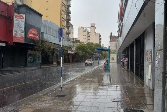 El clima en San Miguel de Tucumán: anticipan un viernes con cielo nublado y precipitaciones débiles