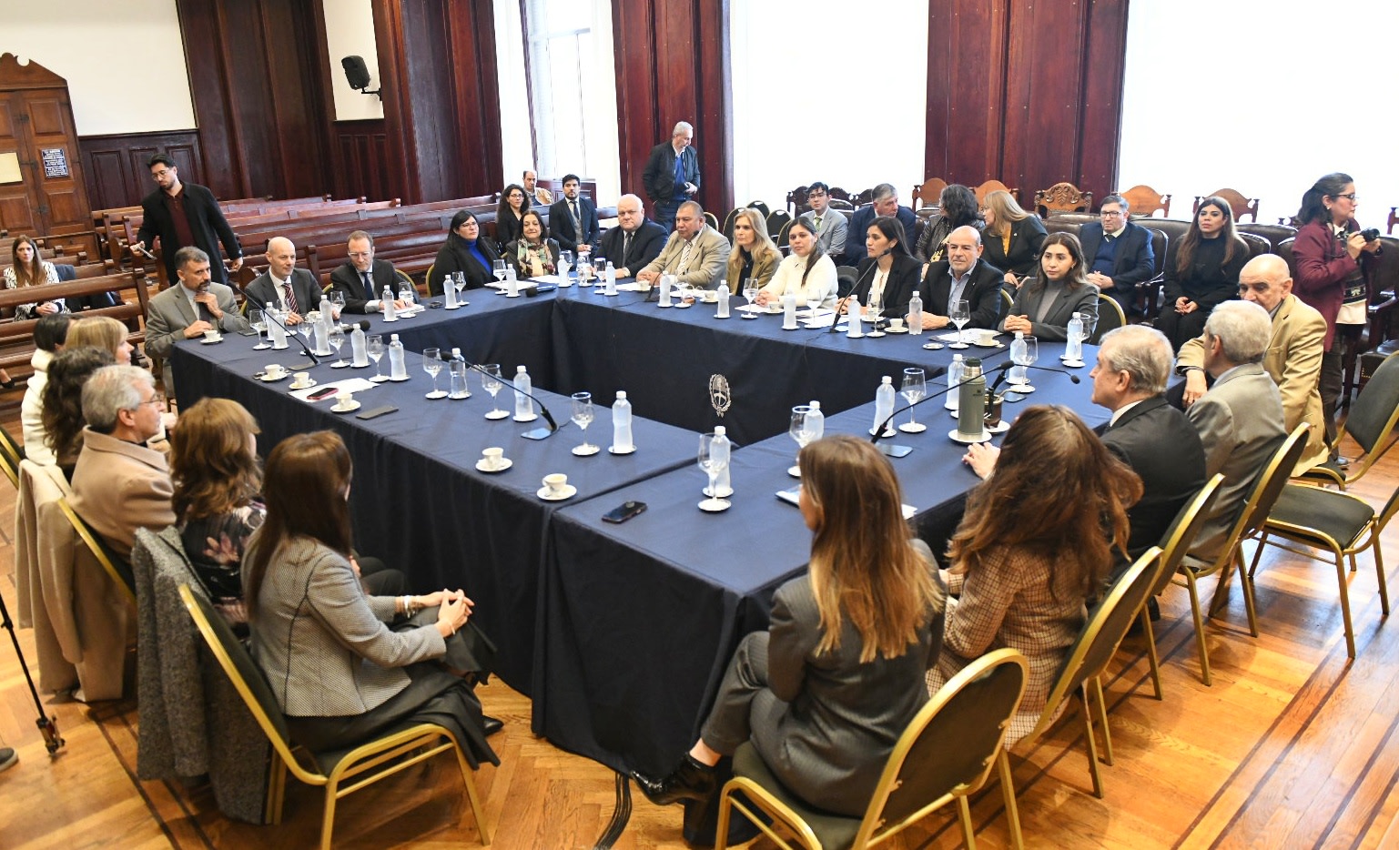 Corte y Legislatura buscan un consenso para acelerar las causas de alimentos con el respaldo de la tecnología y mediciones oficiales