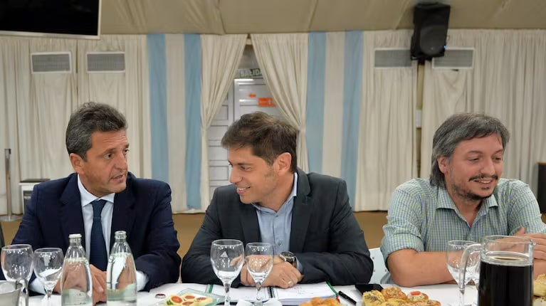 Axel Kicillof, Sergio Massa y Máximo Kirchner se reunieron para definir la estrategia del peronismo