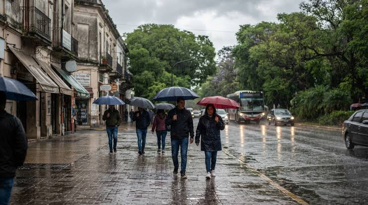 Prevén lluvias débiles y una máxima de 24 grados para este viernes en San Miguel de Tucumán