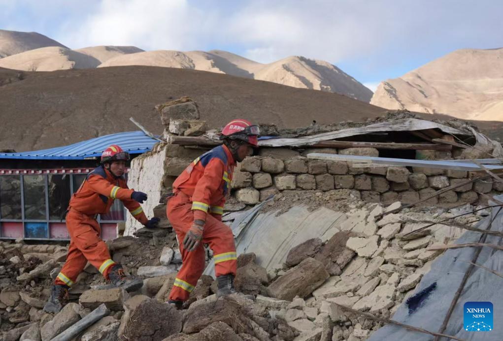 Sismo en China: un terremoto de magnitud siete dejó al menos 16 muertos y 76 heridos en Xizang