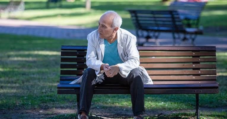 El gasto en jubilaciones y salud para adultos mayores es un 73% superior al de los años 80, según IDESA