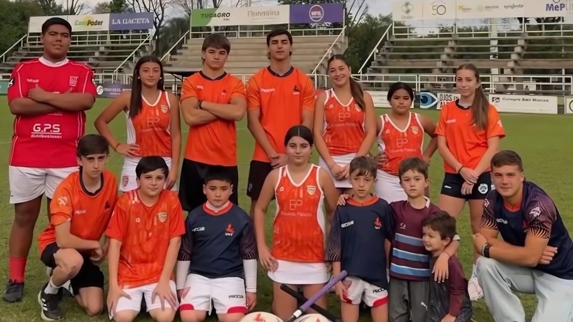Camiseta naranja, mensaje claro: la URT y la ATAH ponen la voz de los chicos contra la violencia en el deporte