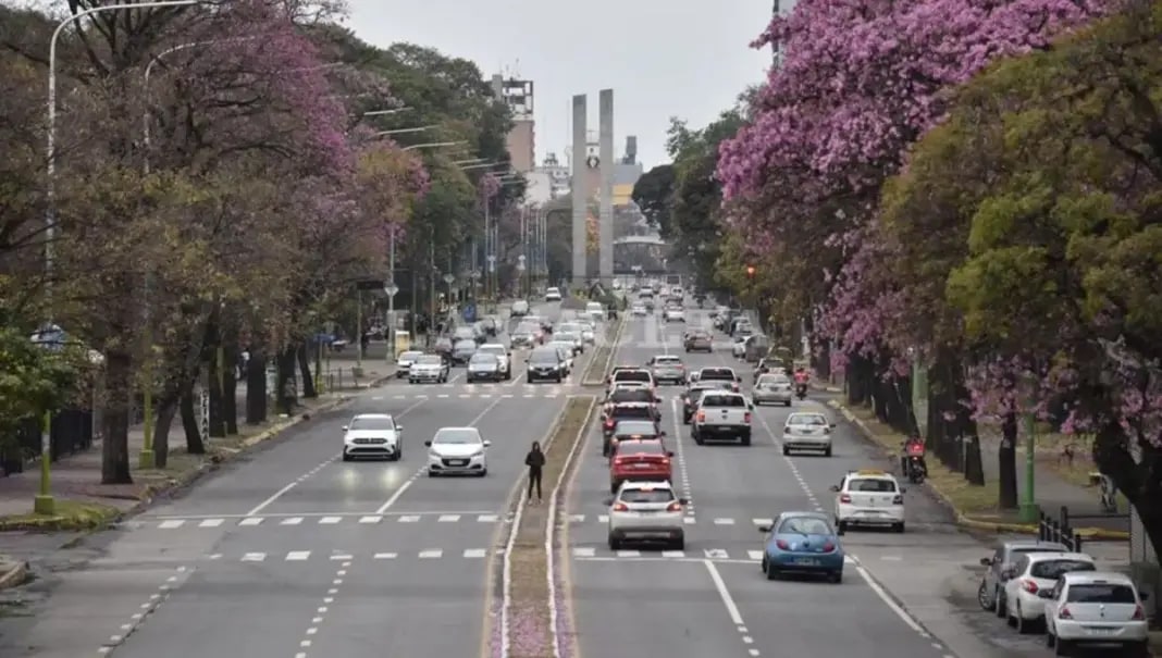 Prevén un martes nublado con probabilidad de tormentas aisladas en San Miguel de Tucumán   