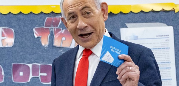 Benjamín Netanyahu votó en Jerusalén y llamó a la ciudadanía a concurrir a las urnas
