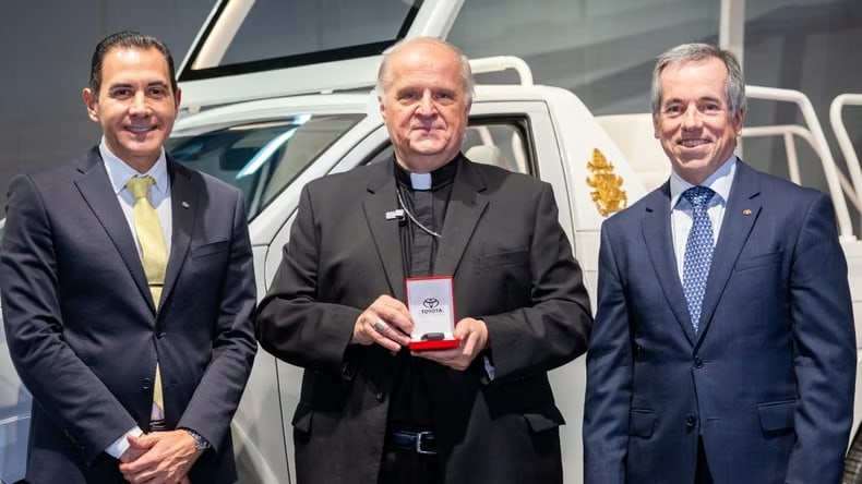 Presentaron el Papamóvil que utilizará León XIV durante su visita a la Argentina